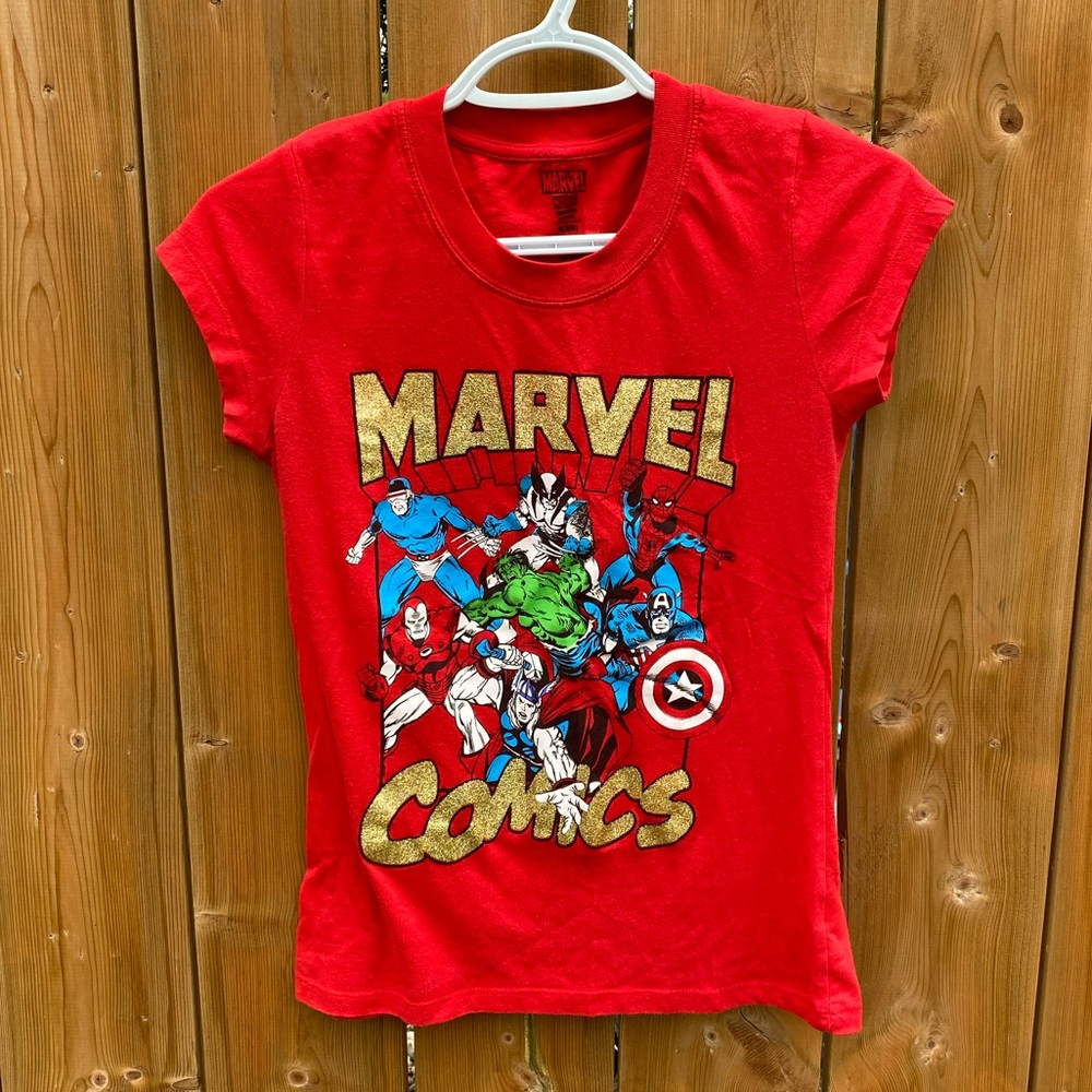 Marvel Women’s Short Sleeved Top with Glittery Lettering.